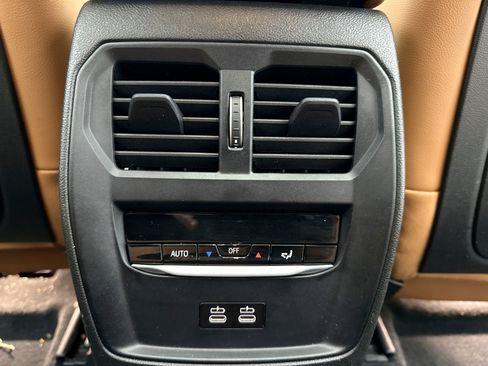 Used 2023 BMW 330i xDrive Sedan w/ Driving Assistance Package image 21