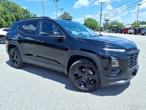 New 2026 Chevrolet Equinox LT w/ Convenience Package II AWD/4WD image 2