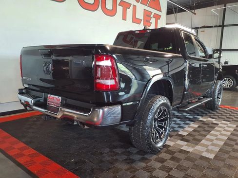 Used 2019 RAM 1500 Laramie AWD/4WD image 7
