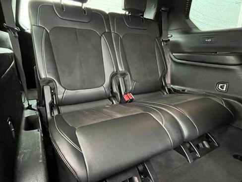 Used 2022 Jeep Grand Cherokee L Laredo image 29