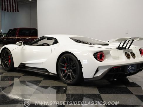Used 2017 Ford GT RWD image 9
