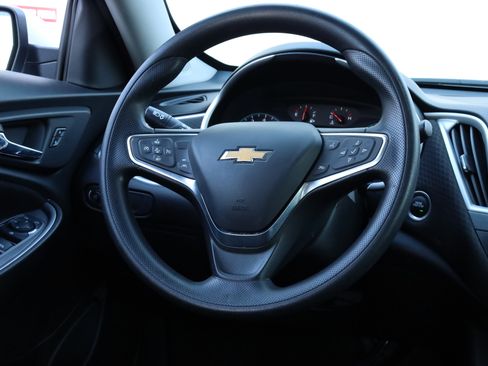 Used 2024 Chevrolet Malibu LT image 5