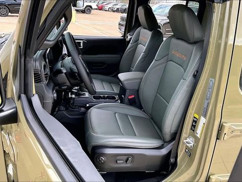 New 2026 Jeep Gladiator Mojave image 12