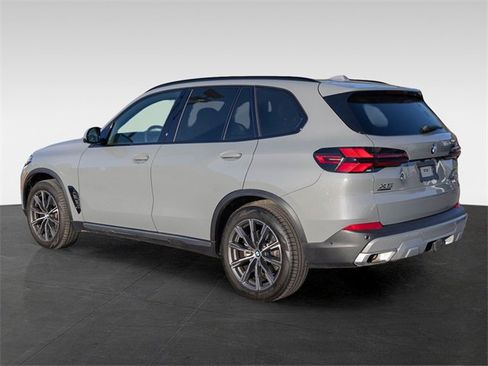 Certified 2025 BMW X5 xDrive40i w/ Parking Assistance Package image 7