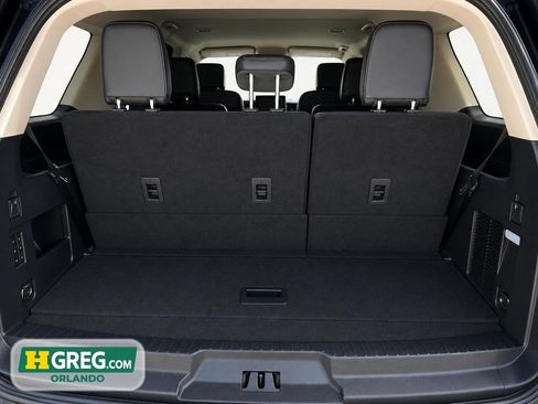 Used 2024 Ford Expedition XLT RWD image 17