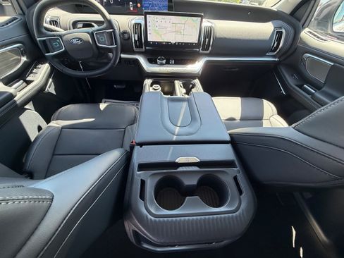 New 2026 Ford Expedition Max Platinum w/ Driver's Package AWD/4WD image 19