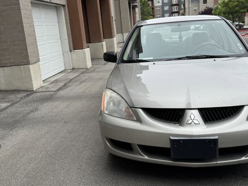 Used 2004 Mitsubishi Lancer ES FWD image 12