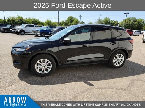 Used 2025 Ford Escape Active FWD image 7