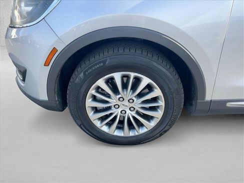 Used 2016 Lincoln MKX Select image 21