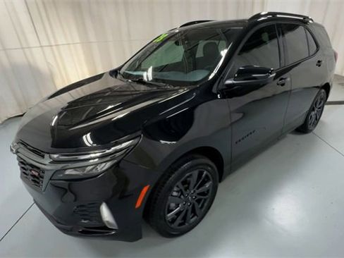 Used 2023 Chevrolet Equinox RS w/ RS Leather Package image 4