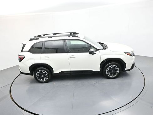 Used 2025 Subaru Forester Premium w/ Convenience Package #1 AWD/4WD image 27