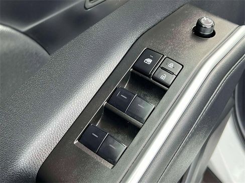 Certified 2025 Toyota Highlander XSE image 22