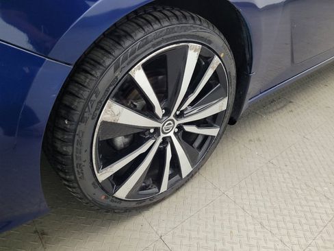 Used 2021 Nissan Altima 2.5 SR w/ SR Premium Package FWD image 31