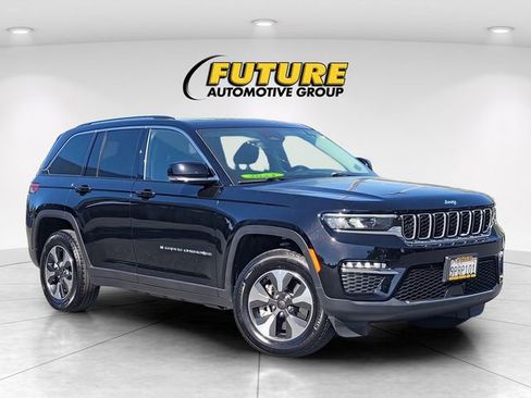 Used 2023 Jeep Grand Cherokee 4WD 4xe image 1