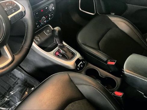 Used 2019 Jeep Compass Latitude w/ Popular Equipment Group image 16