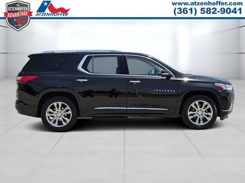 Certified 2021 Chevrolet Traverse High Country FWD image 2
