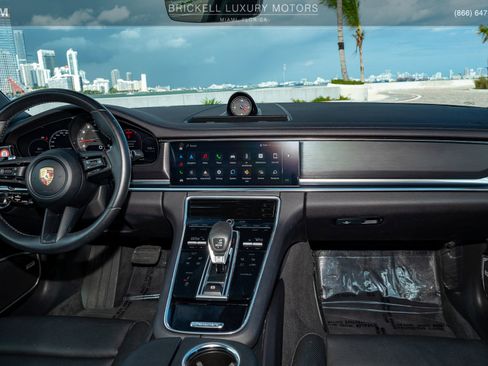 Used 2022 Porsche Panamera Platinum Edition RWD image 10