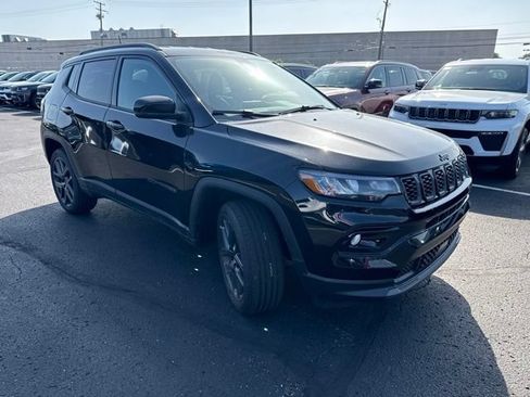 Used 2026 Jeep Compass Limited AWD/4WD image 3