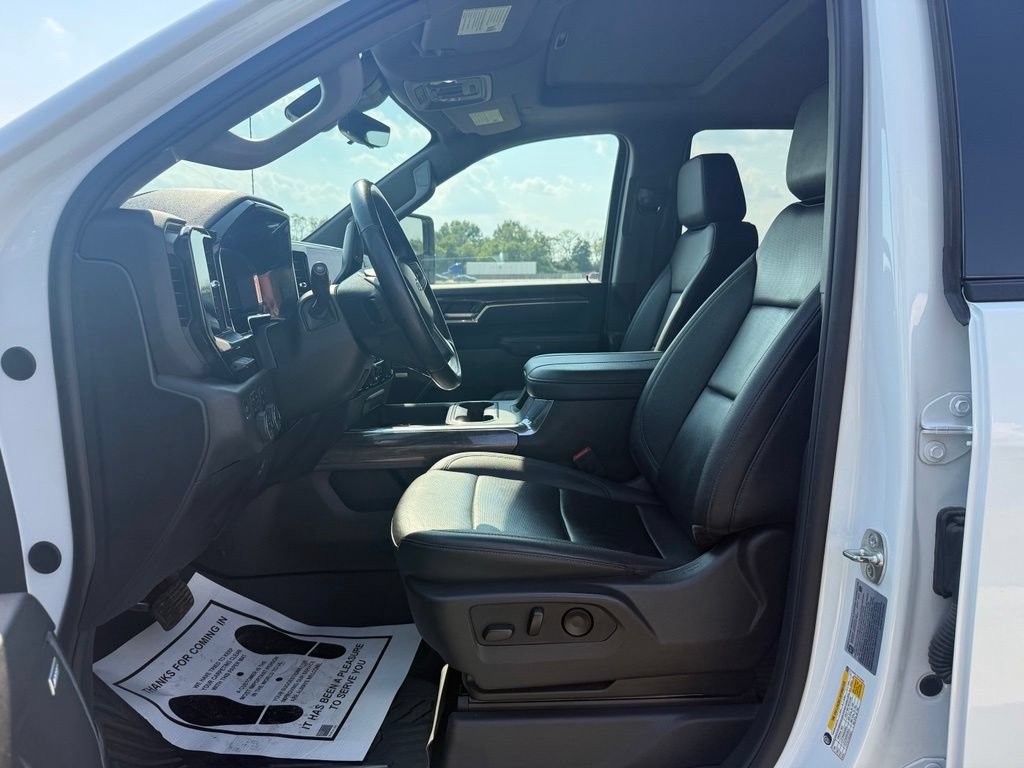 Used 2025 Chevrolet Silverado 2500 LTZ w/ Trail Boss Package AWD/4WD image 26
