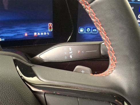 Used 2024 Chevrolet Traverse RS w/ LPO, Floor Liner Package image 18