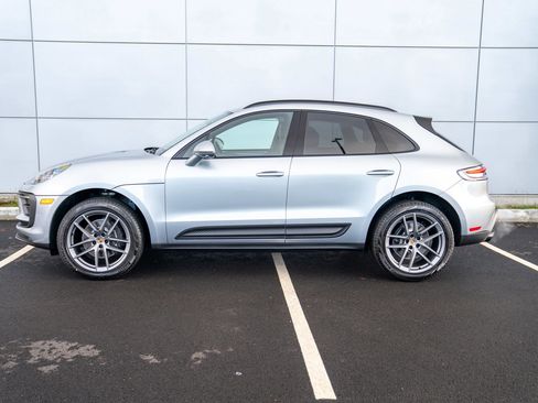 New 2026 Porsche Macan image 2