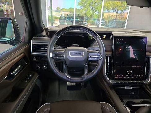 Certified 2025 GMC Yukon Denali Ultimate AWD/4WD image 12
