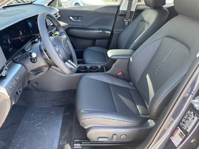Used 2026 Hyundai Kona SEL Premium FWD image 7