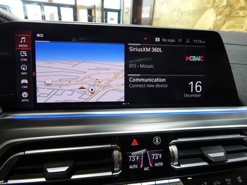 Used 2022 BMW X6 xDrive40i w/ Executive Package image 16