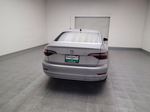 Used 2021 Volkswagen Jetta SE FWD image 6
