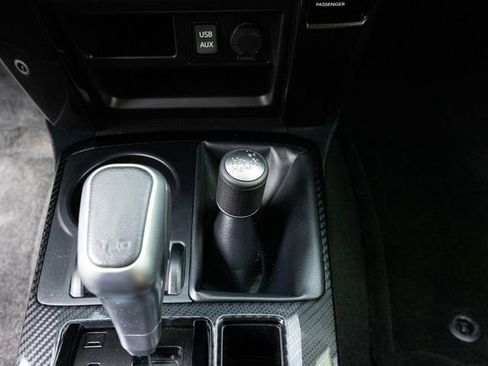 Used 2018 Toyota 4Runner TRD Off-Road Premium image 37