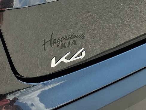 Certified 2025 Kia K4 EX FWD image 31