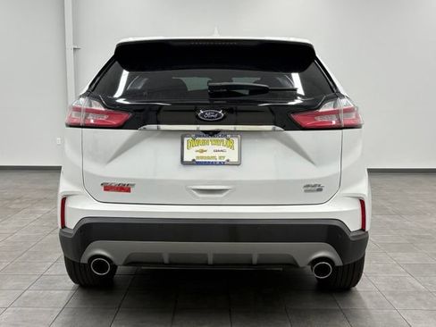 Used 2019 Ford Edge SEL w/ Equipment Group 201A AWD/4WD image 3