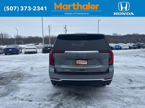 Used 2025 GMC Yukon XL Denali image 4