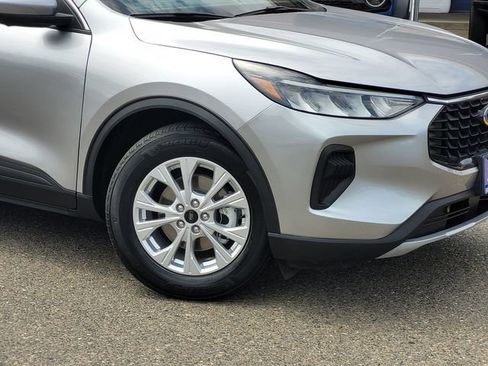 Certified 2023 Ford Escape Active w/ Tech Pack #2 FWD image 6