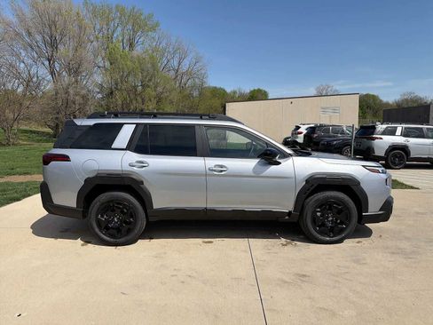 New 2026 Subaru Outback Limited AWD/4WD image 8