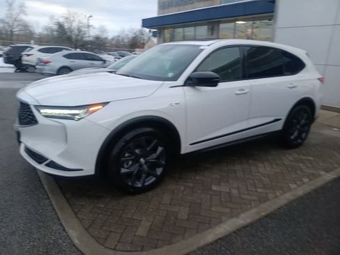 Used 2023 Acura MDX A-Spec image 3