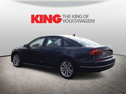 Used 2019 Volkswagen Passat 2.0T Wolfsburg image 6