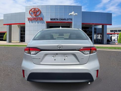 Used 2024 Toyota Corolla LE image 5