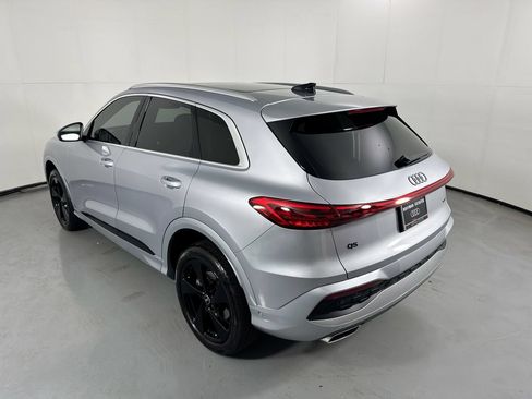 Used 2025 Audi Q5 Premium Plus w/ Premium Plus AWD/4WD image 32