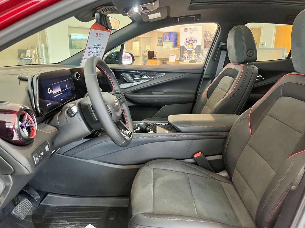 New 2025 Chevrolet Blazer EV RS RWD image 9