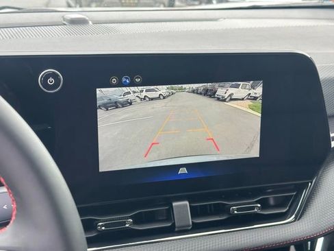 New 2026 Chevrolet Equinox RS w/ Convenience Package III AWD/4WD image 9