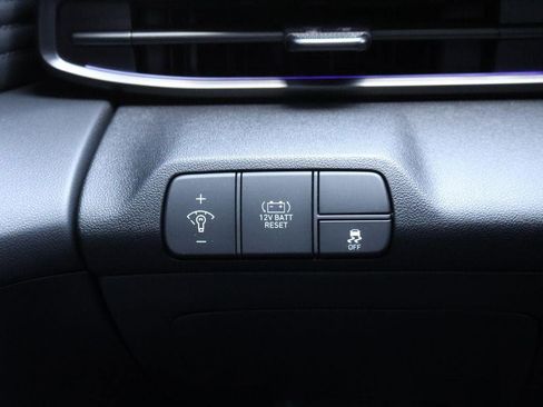 New 2026 Hyundai Elantra Sport FWD image 32