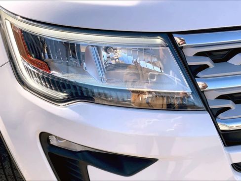 Used 2018 Ford Explorer XLT w/ Equipment Group 202A image 27