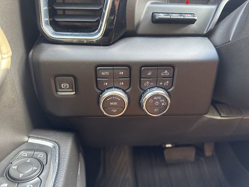 Used 2023 GMC Sierra 1500 Denali w/ Denali Reserve Package image 19