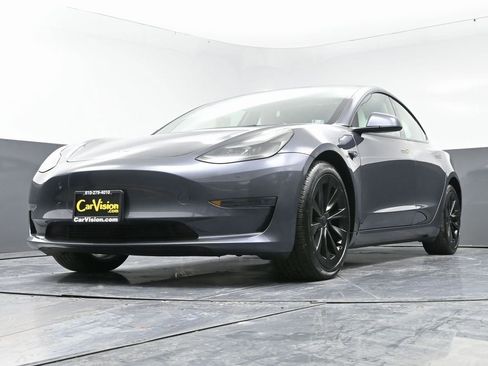 Used 2023 Tesla Model 3 Standard Range image 51
