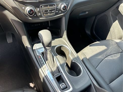Certified 2021 Chevrolet Equinox Premier FWD image 15