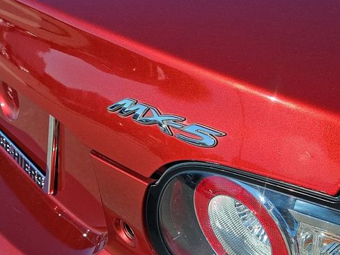 Used 2008 MAZDA MX-5 Miata Grand Touring image 7