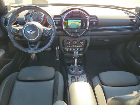 Used 2017 MINI Cooper Clubman S image 8