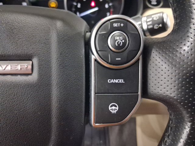 Used 2017 Land Rover Range Rover Sport HSE AWD/4WD image 31