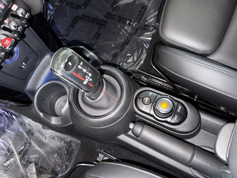 Used 2020 MINI Cooper S w/ Premium Package FWD image 21
